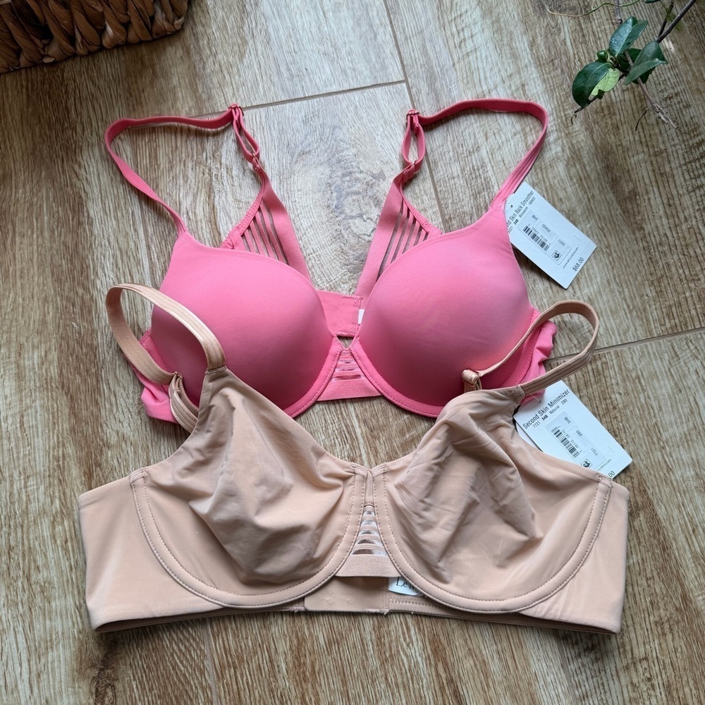 NWT 2 Le Mystere Bras Second Skin Minimizer 34 B